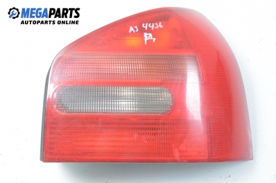 Стоп за Audi A3 Hatchback I (09.1996 - 05.2003), позиция: дясна