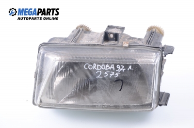 Фар за Seat Cordoba Sedan I (02.1993 - 10.1999), седан, позиция: лява