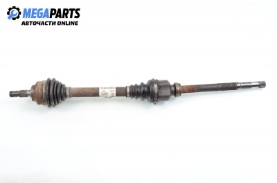 Полуоска за Peugeot 307 Hatchback (08.2000 - 12.2012) 1.6 HDi 110, 109 к.с., позиция: дясна