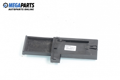 Жабка за Audi A4 Avant B7 (11.2004 - 06.2008), № 8E2 941 561 B