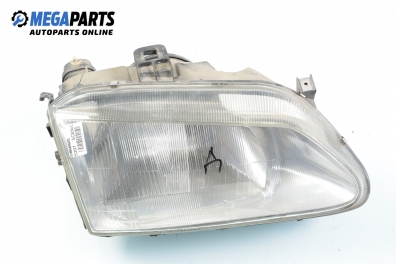 Фар за Renault Megane Scenic (10.1996 - 12.2001), позиция: дясна, Valeo