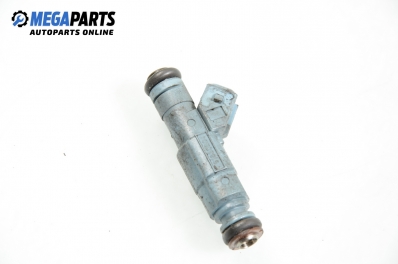 Дюза бензин за Volvo V70 II Estate (11.1999 - 12.2008) 2.3 T5, 250 к.с., № Bosch 0 280 155 830 / 9186060