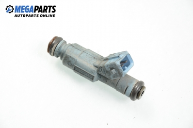 Дюза бензин за Volvo V70 II Estate (11.1999 - 12.2008) 2.3 T5, 250 к.с., № Bosch 0 280 155 830 / 9186060