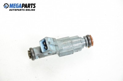 Дюза бензин за Volvo V70 II Estate (11.1999 - 12.2008) 2.3 T5, 250 к.с., № Bosch 0 280 155 830 / 9186060