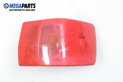 Стоп за Audi 80 Avant B4 (09.1991 - 01.1996), комби, позиция: дясна