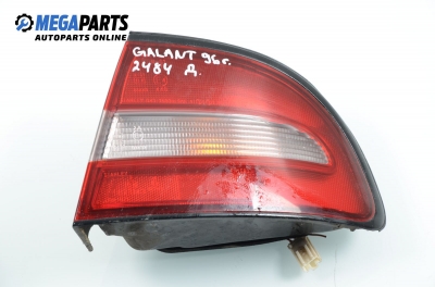 Стоп за Mitsubishi Galant V Sedan (11.1992 - 12.1998), седан, позиция: дясна