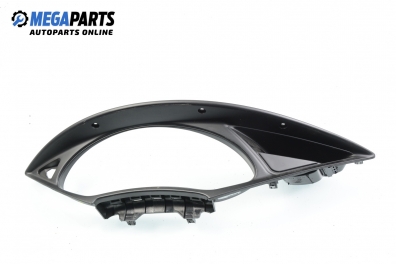 Интериорна пластмаса километраж за Ford Focus I Hatchback (10.1998 - 12.2007), 4+1 вр., хечбек