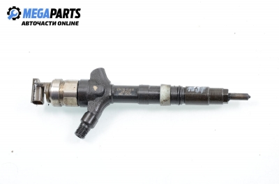 Дюза дизел за Toyota Avensis Liftback II (04.2003 - 11.2008) 2.0 D-4D (CDT250), 116 к.с., № Denso 23670-0G010