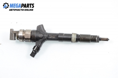 Дюза дизел за Toyota Avensis Liftback II (04.2003 - 11.2008) 2.0 D-4D (CDT250), 116 к.с., № Denso 23670-0G010