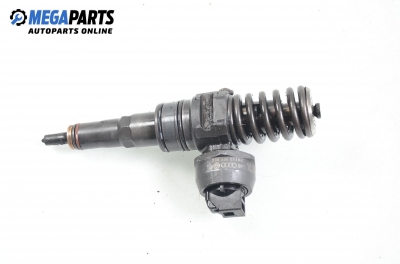 Дюза дизел за Volkswagen Passat Variant B6 (08.2005 - 11.2011) 2.0 TDI, 140 к.с., № 038 130 073 BQ