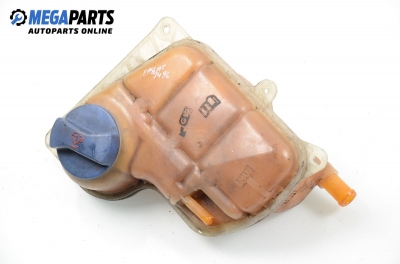 Казанче за антифриз за Volkswagen Passat Sedan B5.5 (10.2000 - 12.2005) 2.0, 115 к.с.