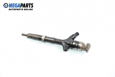 Дюза дизел за Toyota Avensis Liftback II (04.2003 - 11.2008) 2.0 D-4D (CDT250), 116 к.с., № Denso 23670-0G010