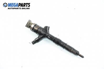 Дюза дизел за Toyota Avensis Liftback II (04.2003 - 11.2008) 2.0 D-4D (CDT250), 116 к.с., № Denso 23670-0G010