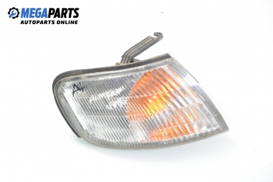 Мигач за Nissan Almera I Hatchback (07.1995 - 07.2001), хечбек, позиция: дясна