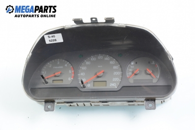 Километраж за Volvo S40 I Sedan (07.1995 - 06.2004) 1.9 TD, 90 к.с.