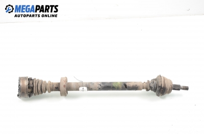 Полуоска за Volkswagen Golf III Hatchback (08.1991 - 07.1998) 2.0, 115 к.с., позиция: дясна