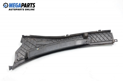 Кора под чистачки за Ford Focus I Hatchback (10.1998 - 12.2007), 4+1 вр., хечбек, позиция: дясна
