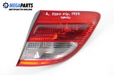 Вътрешен стоп за Mercedes-Benz E-Class Estate (S211) (03.2003 - 07.2009), комби, позиция: дясна