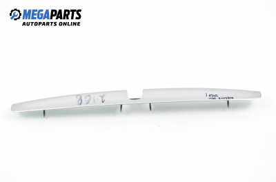 Лайсна заден капак за Toyota Avensis Station Wagon I (09.1997 - 02.2003), комби