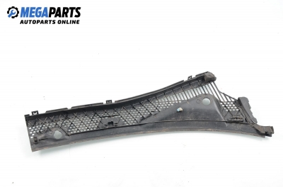 Кора под чистачки за Ford Focus I Hatchback (10.1998 - 12.2007), 4+1 вр., хечбек, позиция: лява