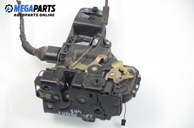 Брава на врата за Volkswagen Passat Sedan B5 (08.1996 - 12.2001), позиция: задна, дясна