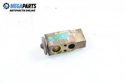 Разпределител климатик за Renault Megane Scenic (10.1996 - 12.2001) 2.0 i (JA0G), 109 к.с.