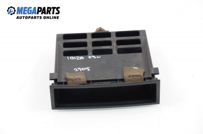 Интериорна пластмаса за Seat Ibiza IV Hatchback (02.2002 - 11.2009), 2+1 вр.
