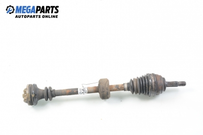 Полуоска за Renault Clio II Hatchback (09.1998 - 09.2005) 1.2 (BB0A, BB0F, BB10, BB1K, BB28, BB2D, BB2H, CB0A...), 58 к.с., позиция: дясна