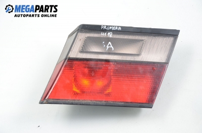 Вътрешен стоп за Nissan Primera Sedan I (06.1990 - 06.1996), седан, позиция: дясна
