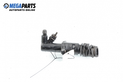 Долна помпа за съединител за Peugeot 307 Hatchback (08.2000 - 12.2012)