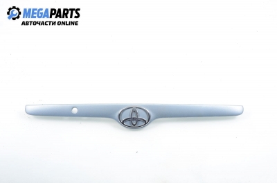 Лайсна заден капак за Toyota Corolla Sedan IV (03.2001 - 03.2008), седан