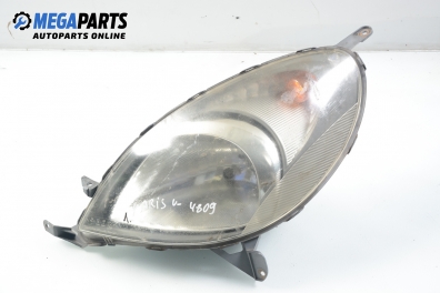 Фар за Toyota Yaris Verso (08.1999 - 09.2005), позиция: лява