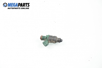 Дюза бензин за Volkswagen Sharan Minivan I (05.1995 - 03.2010) 2.0, 115 к.с., № Siemens 037906031AA