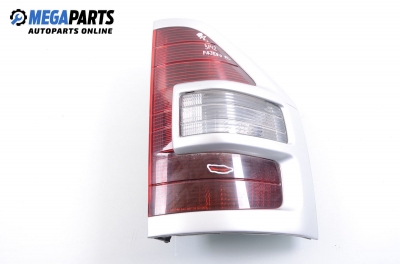 Стоп за Mitsubishi Pajero III SUV (01.1999 - 01.2007), позиция: дясна