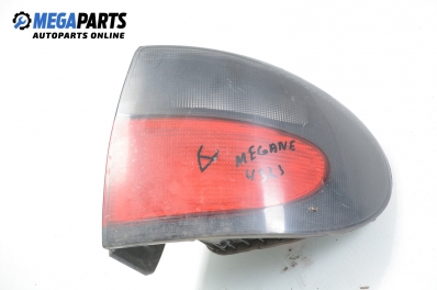 Стоп за Renault Megane I Classic Sedan (09.1996 - 08.2003), седан, позиция: дясна