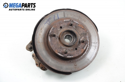 Шенкел главина за Nissan Primera Traveller I (07.1990 - 03.1998), позиция: предна, дясна