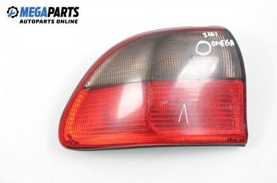 Стоп за Opel Omega B Sedan (03.1994 - 07.2003), седан, позиция: лява