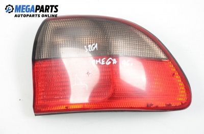 Стоп за Opel Omega B Sedan (03.1994 - 07.2003), седан, позиция: дясна
