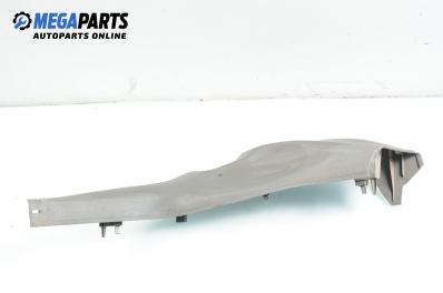 Интериорна пластмаса за Ford Fiesta V Hatchback (11.2001 - 03.2010), 4+1 вр., позиция: предна