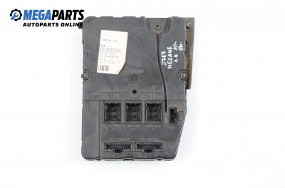 Комфорт модул за Renault Megane II Hatchback (07.2001 - 10.2012), № 8200305576