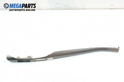 Интериорна лайсна за Toyota Avensis Liftback II (04.2003 - 11.2008), 4+1 вр., хечбек