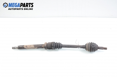 Полуоска за Ford Focus I Hatchback (10.1998 - 12.2007) 1.4 16V, 75 к.с., позиция: дясна