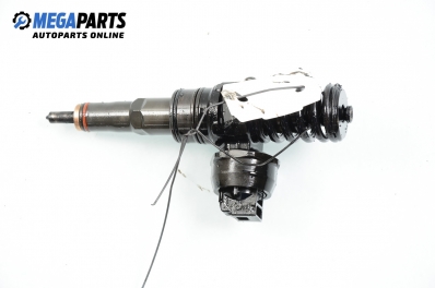 Дюза дизел за Volkswagen Golf V Hatchback (10.2003 - 02.2009) 2.0 SDI, 75 к.с., № 038 130 073 AS