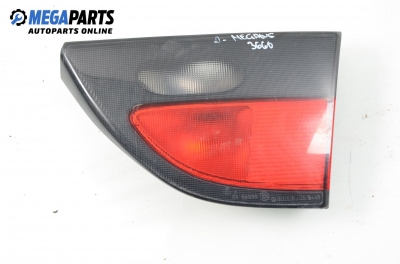 Вътрешен стоп за Renault Megane I Hatchback (08.1995 - 12.2004), седан, позиция: дясна