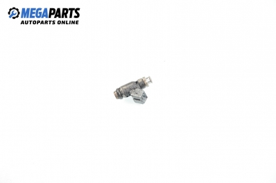 Дюза бензин за Ford Fiesta V Hatchback (11.2001 - 03.2010) 1.3, 69 к.с.