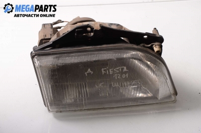 Фар за Ford Fiesta IV Hatchback (08.1995 - 09.2002), позиция: дясна