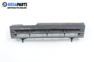 Решетка за Opel Vectra A Hatchback (04.1988 - 11.1995), хечбек, позиция: предна