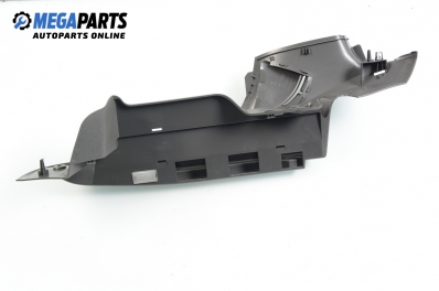 Интериорна пластмаса за Ford Focus II Hatchback (07.2004 - 09.2012), 4+1 вр., хечбек, позиция: предна