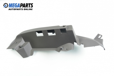 Интериорна пластмаса за Ford Focus II Hatchback (07.2004 - 09.2012), 4+1 вр., хечбек, позиция: предна