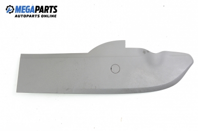 Интериорна пластмаса за Ford Focus II Hatchback (07.2004 - 09.2012), 4+1 вр., хечбек, позиция: предна